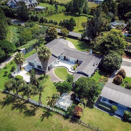 Bycroft Lodge Karaka Bagian luar foto