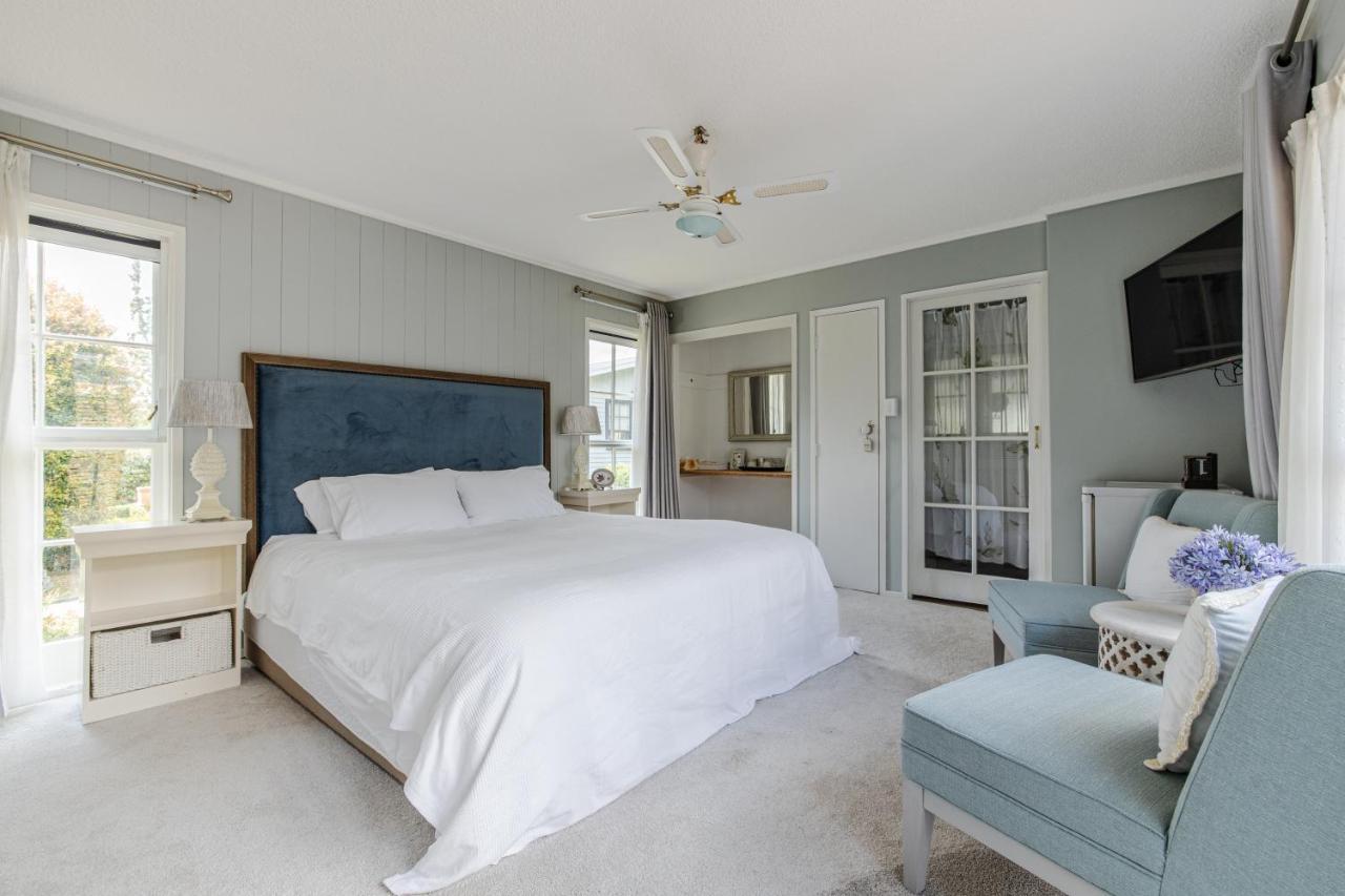 Bycroft Lodge Karaka Bagian luar foto